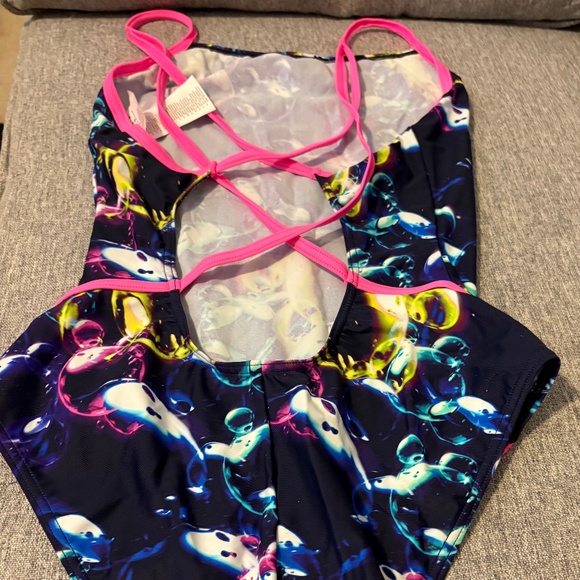 Arena Women’s Swimsuit Size 34 NWOT - Picture 2 of 6